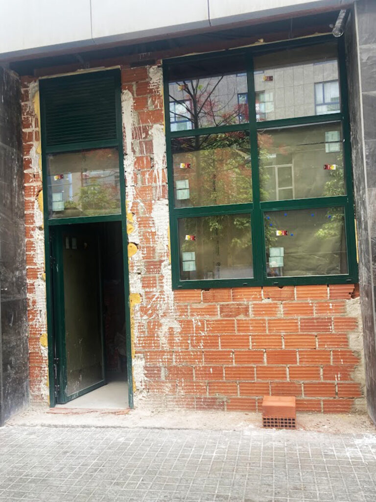 Local comercial transformado en duplex en Trafalgar, Valencia